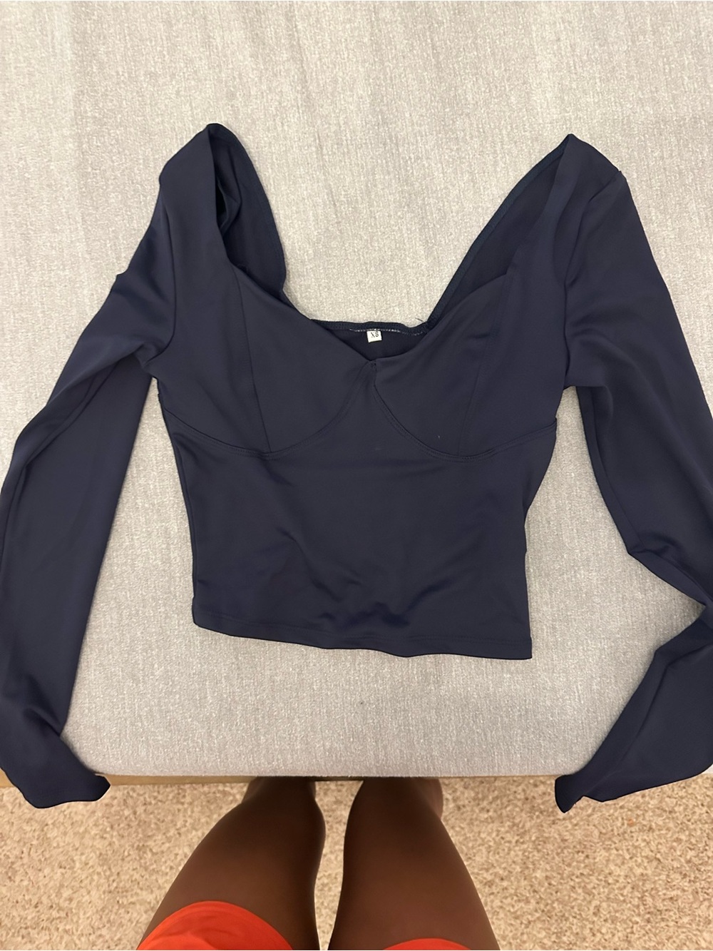 Women's Long Sleeve fitted Scoop Neck Crop Top - Navy size xs